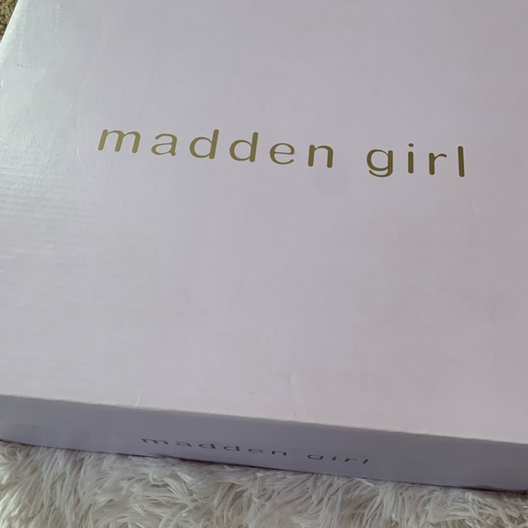 Madden Girl EARNESST Lace-Up Boot - Picture 11 of 11